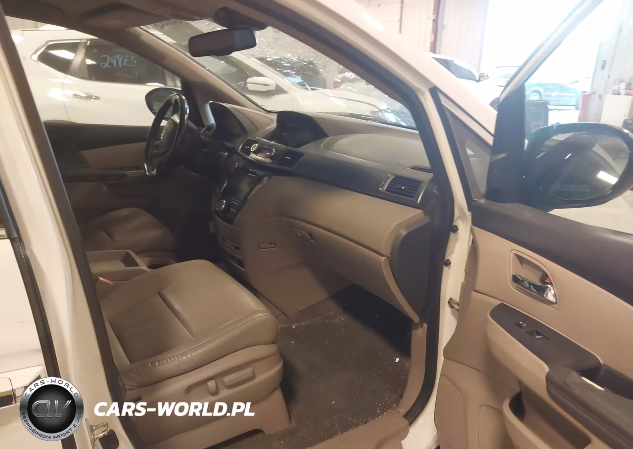 2014 Honda Odyssey Touring-Touring Elite VIN:5FNRL5H95EB101882 - 5