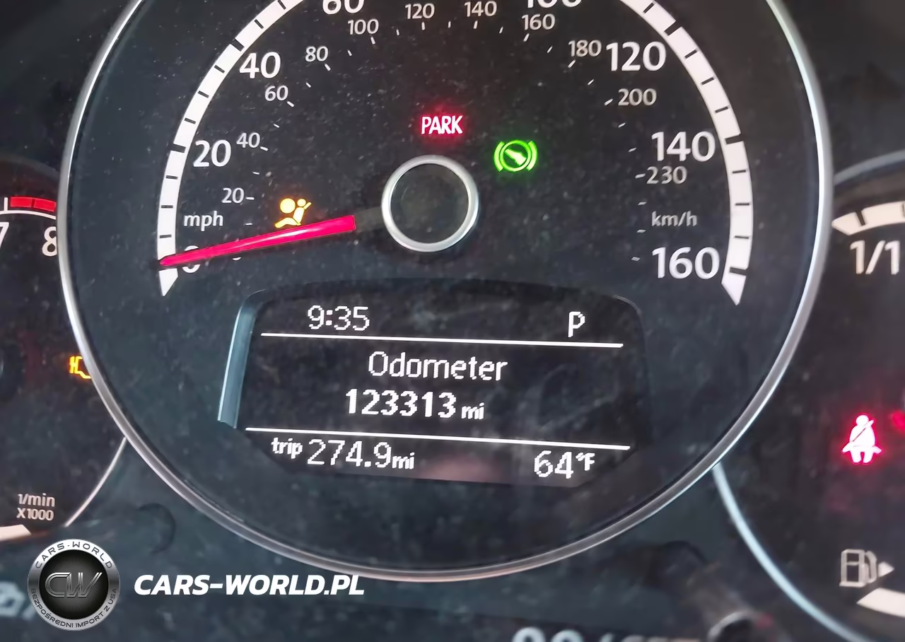 2013 Volkswagen Beetle 2.5L VIN:3VW5P7AT8DM820393 - 16