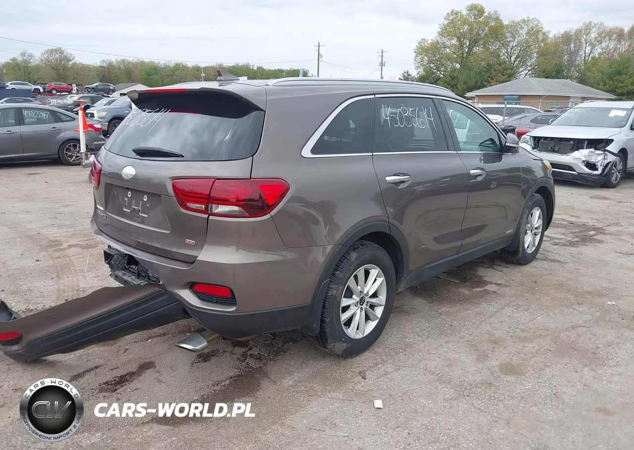 2019 Kia Sorento 2.4L Lx VIN:5XYPGDA33KG574471 - 4
