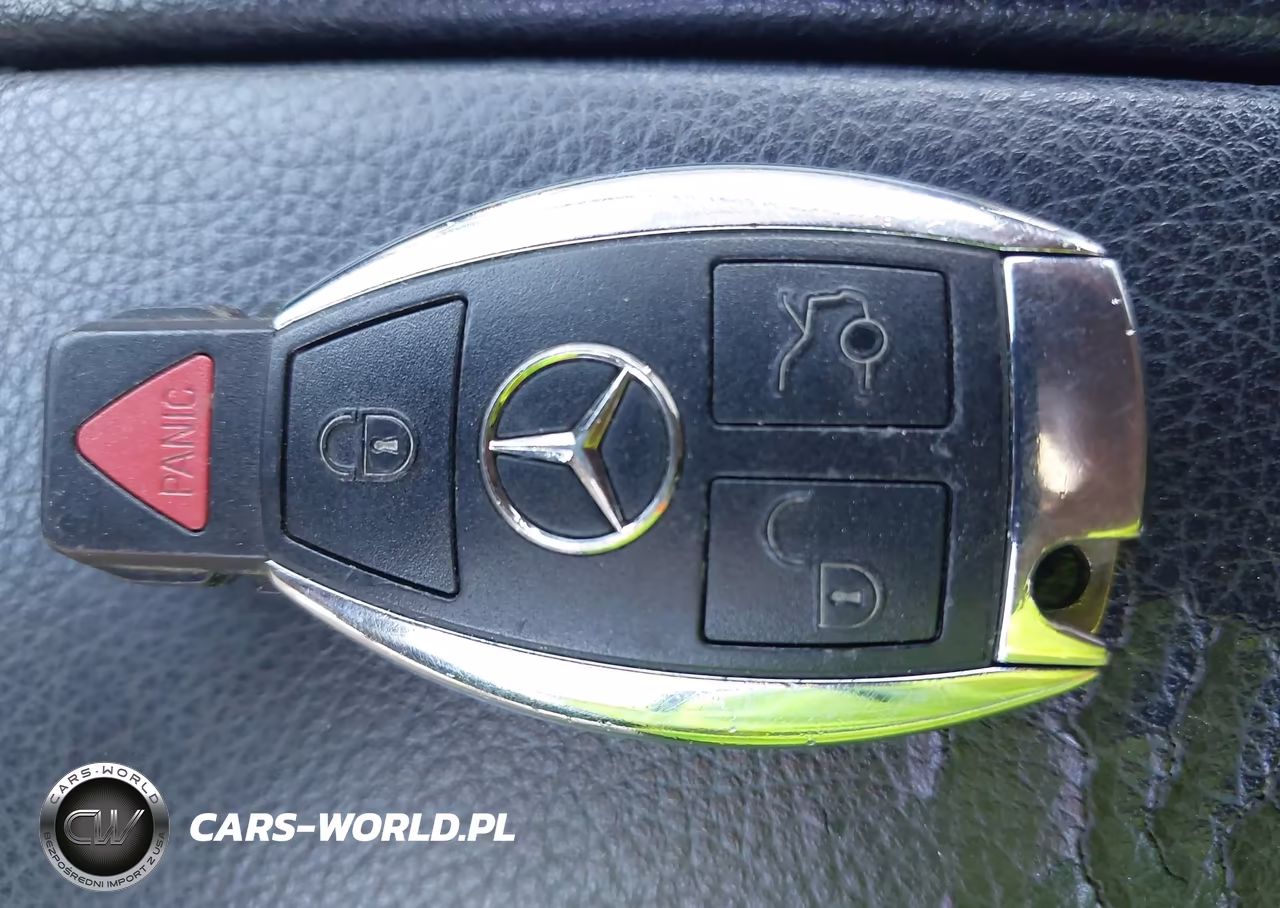2015 Mercedes-Benz C 300 Luxury-Sport VIN:55SWF4JB5FU085460 - 11