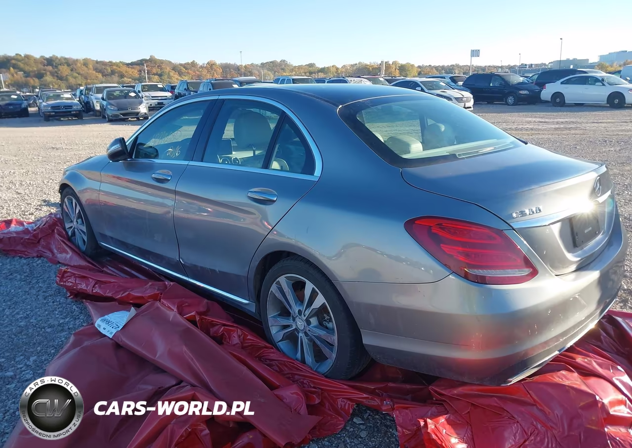2015 Mercedes-Benz C 300 Luxury-Sport VIN:55SWF4JB5FU085460 - 3