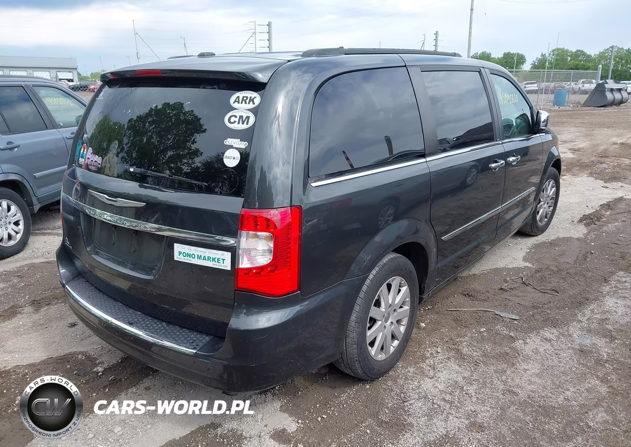 2011 Chrysler Town & Country Touring-L VIN:2A4RR8DG5BR722120 - 4