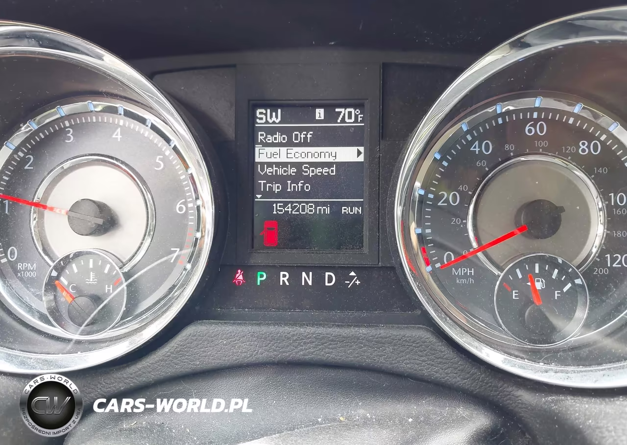 2011 Chrysler Town & Country Touring-L VIN:2A4RR8DG5BR722120 - 7