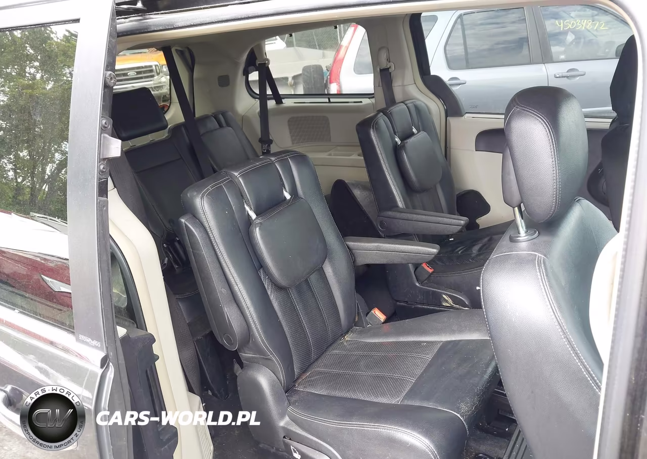 2011 Chrysler Town & Country Touring-L VIN:2A4RR8DG5BR722120 - 8