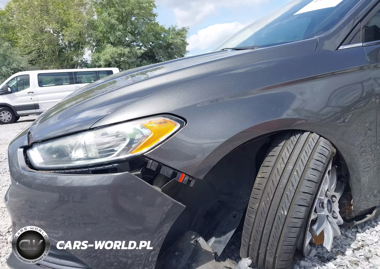 2015 Ford Fusion S VIN:3FA6P0G79FR288964 - 14