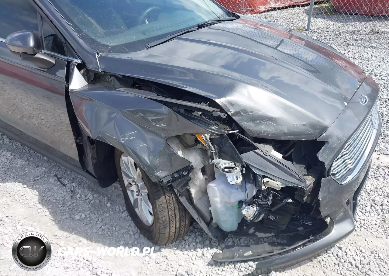 2015 Ford Fusion S VIN:3FA6P0G79FR288964 - 6