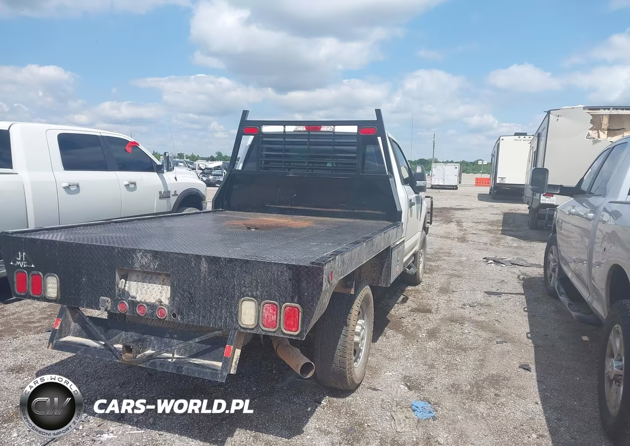 2018 Ford F-250 Xl VIN:1FTBF2B65JEB49951 - 4