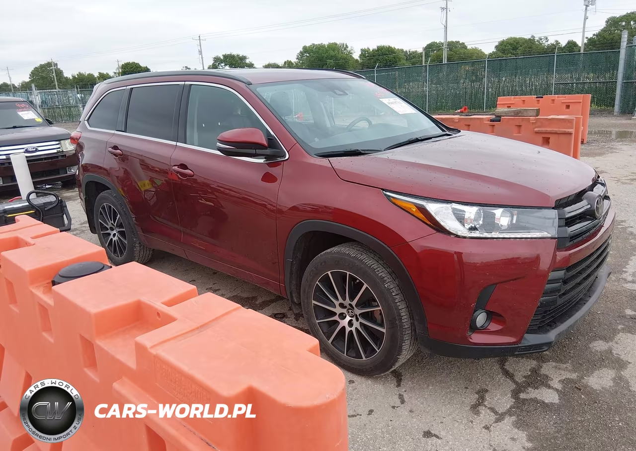 2017 Toyota Highlander Se