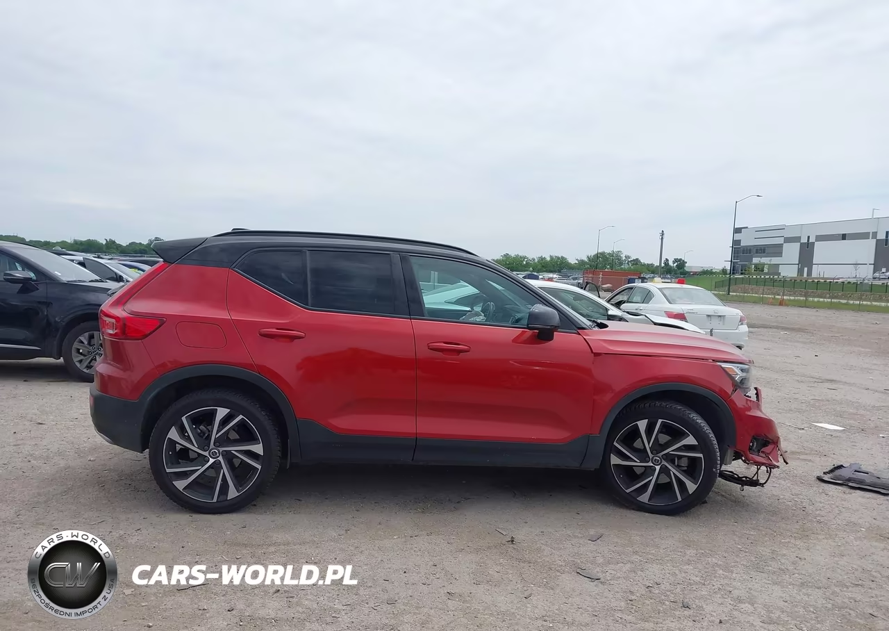 2019 Volvo Xc40 T5 R-Design VIN:YV4162UM6K2112320 - 13