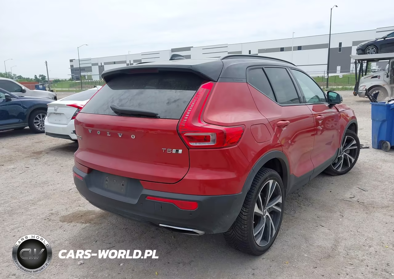 2019 Volvo Xc40 T5 R-Design VIN:YV4162UM6K2112320 - 4