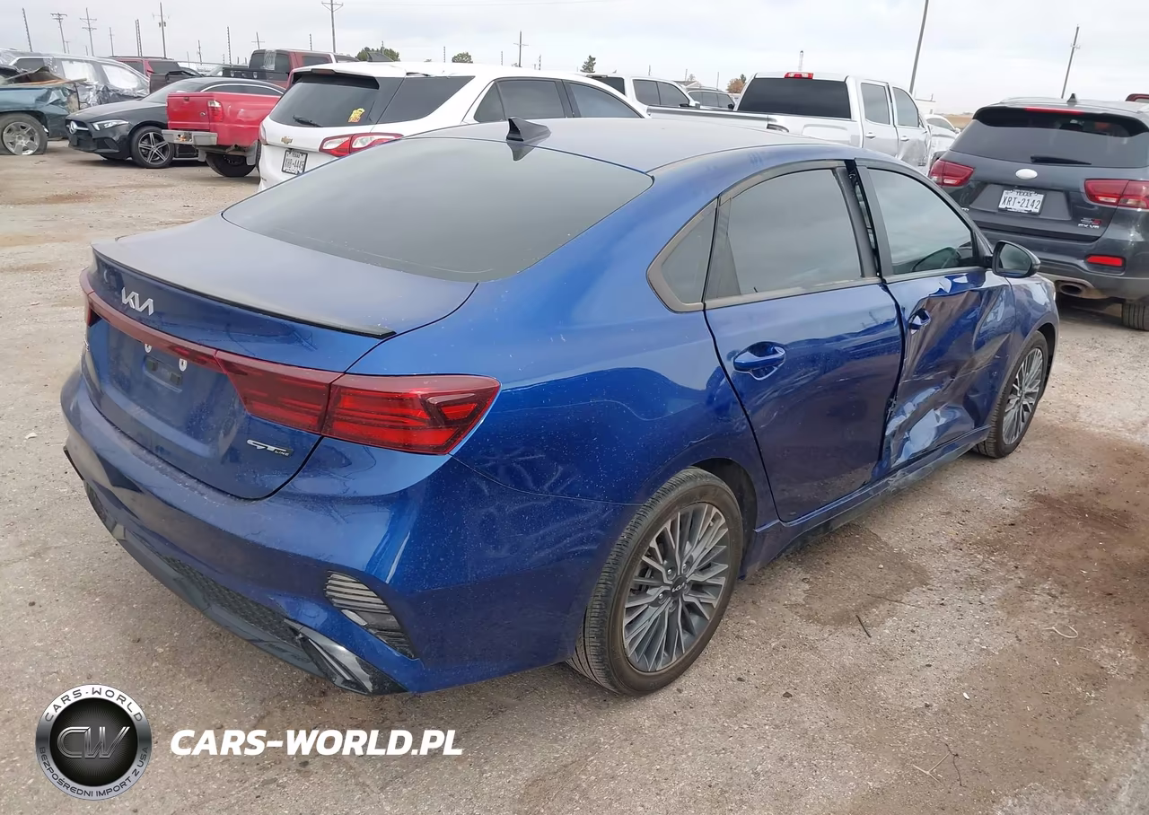 2024 Kia Forte Gt-Line VIN:3KPF54AD0RE769137 - 4