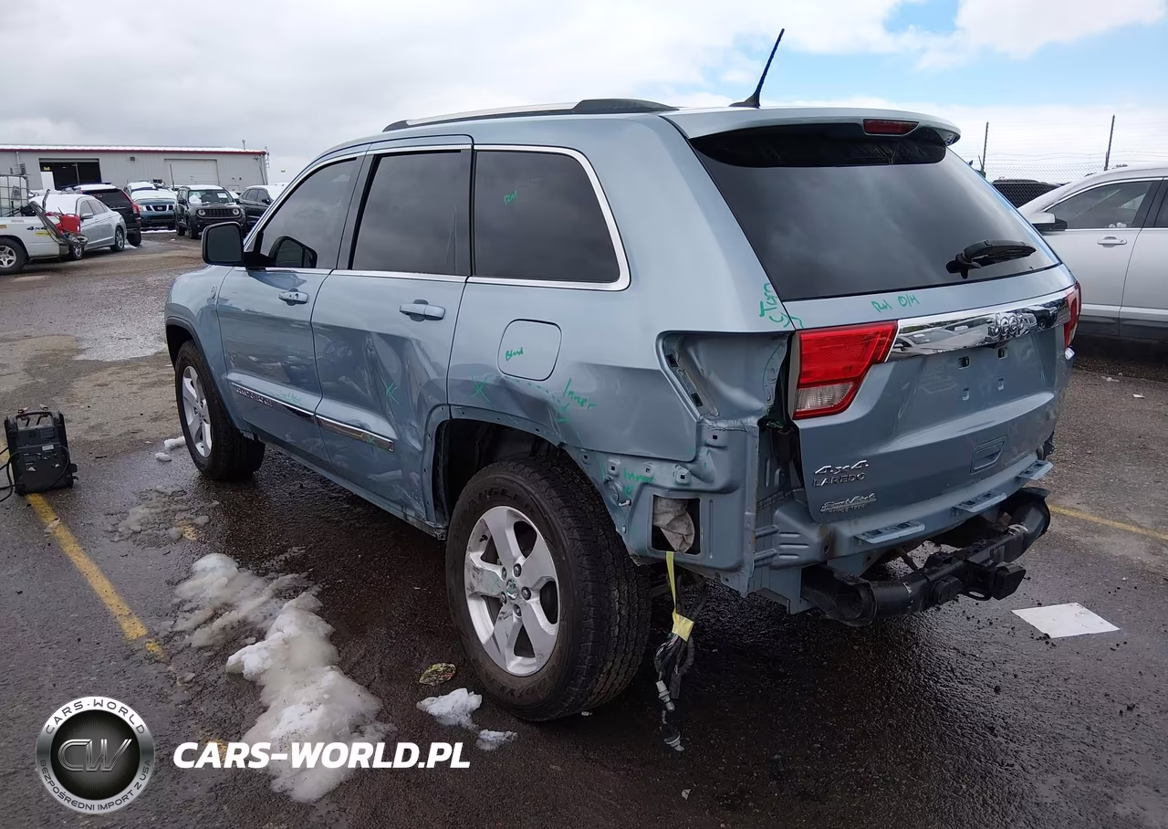2012 Jeep Grand Cherokee Laredo VIN:1C4RJFAG1CC281134 - 3