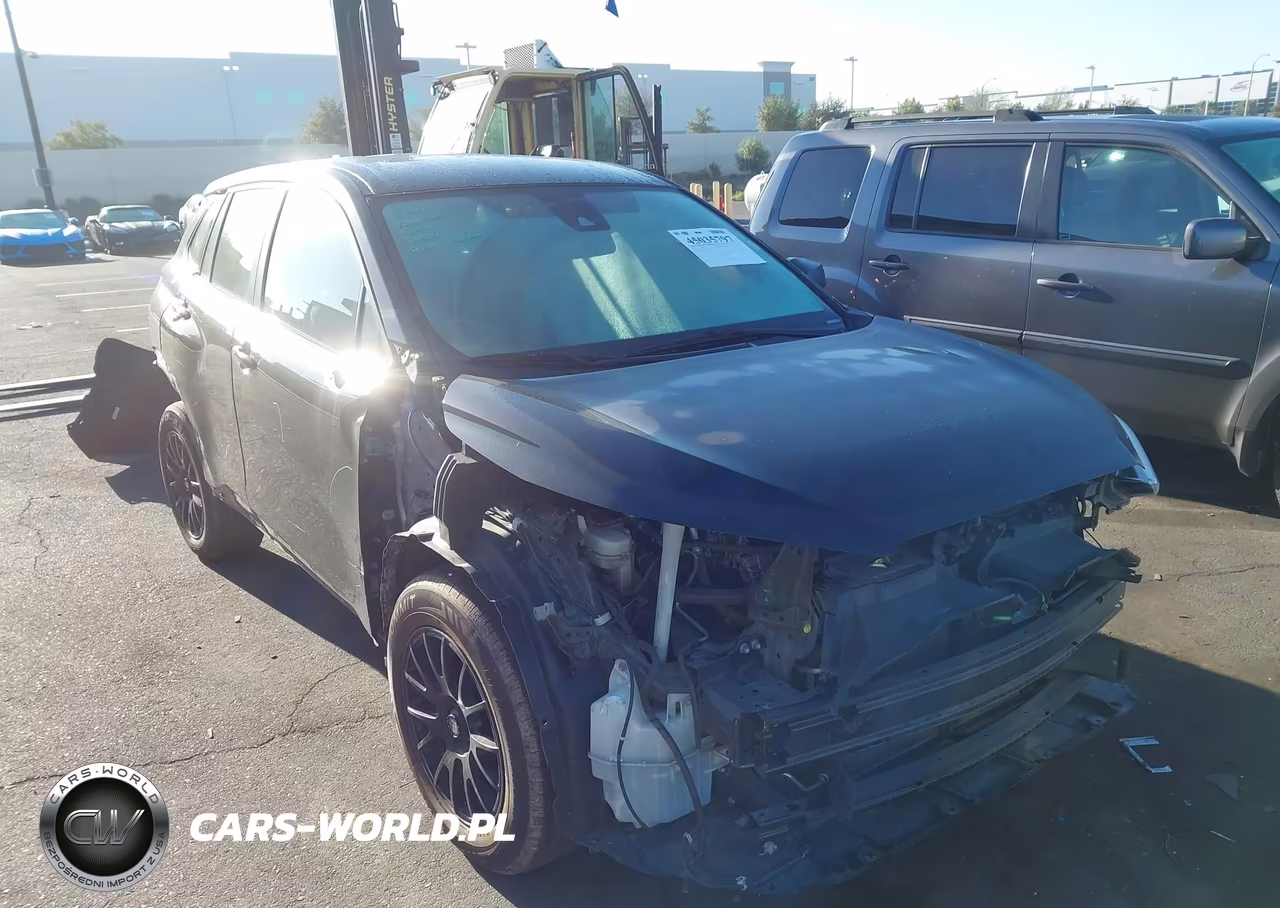 2022 Toyota Corolla Cross L VIN:7MUAAABG3NV012381 - 14