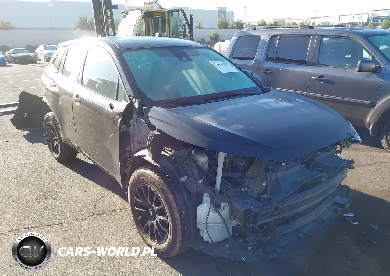 2022 Toyota Corolla Cross L VIN:7MUAAABG3NV012381 - 6