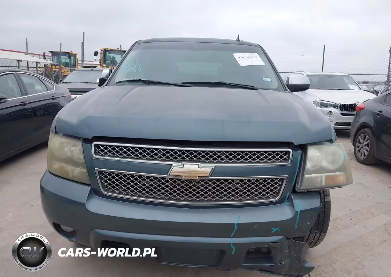 2010 Chevrolet Suburban 1500 Ls VIN:1GNUCHE04AR156210 - 12