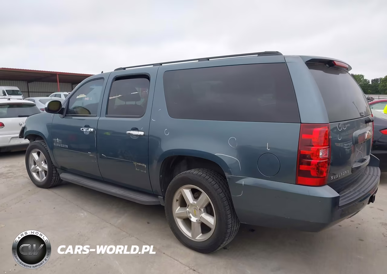 2010 Chevrolet Suburban 1500 Ls VIN:1GNUCHE04AR156210 - 14