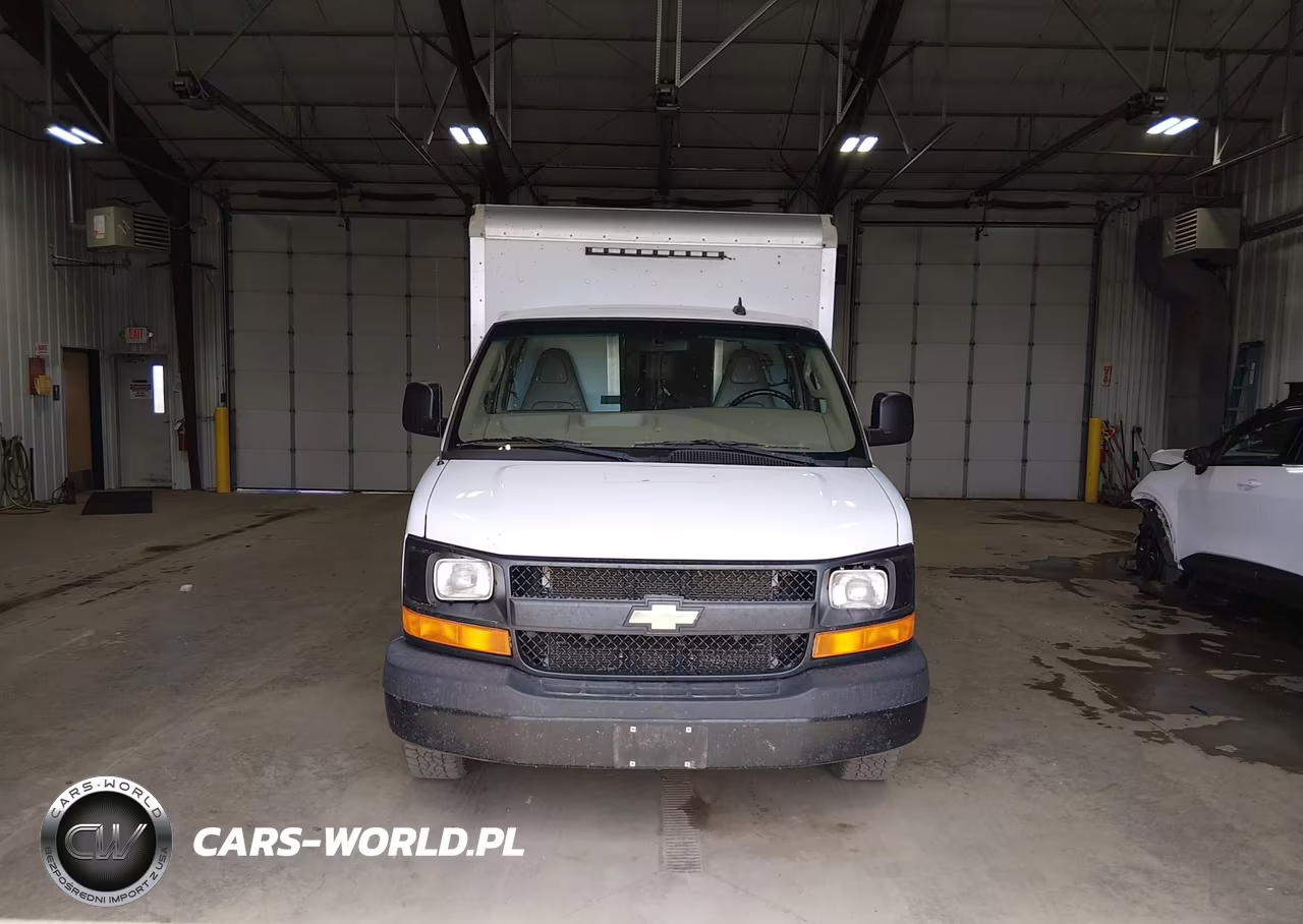 2016 Chevrolet Express Cutaway 3500 VIN:1GB0GRFF9G1277914 - 11