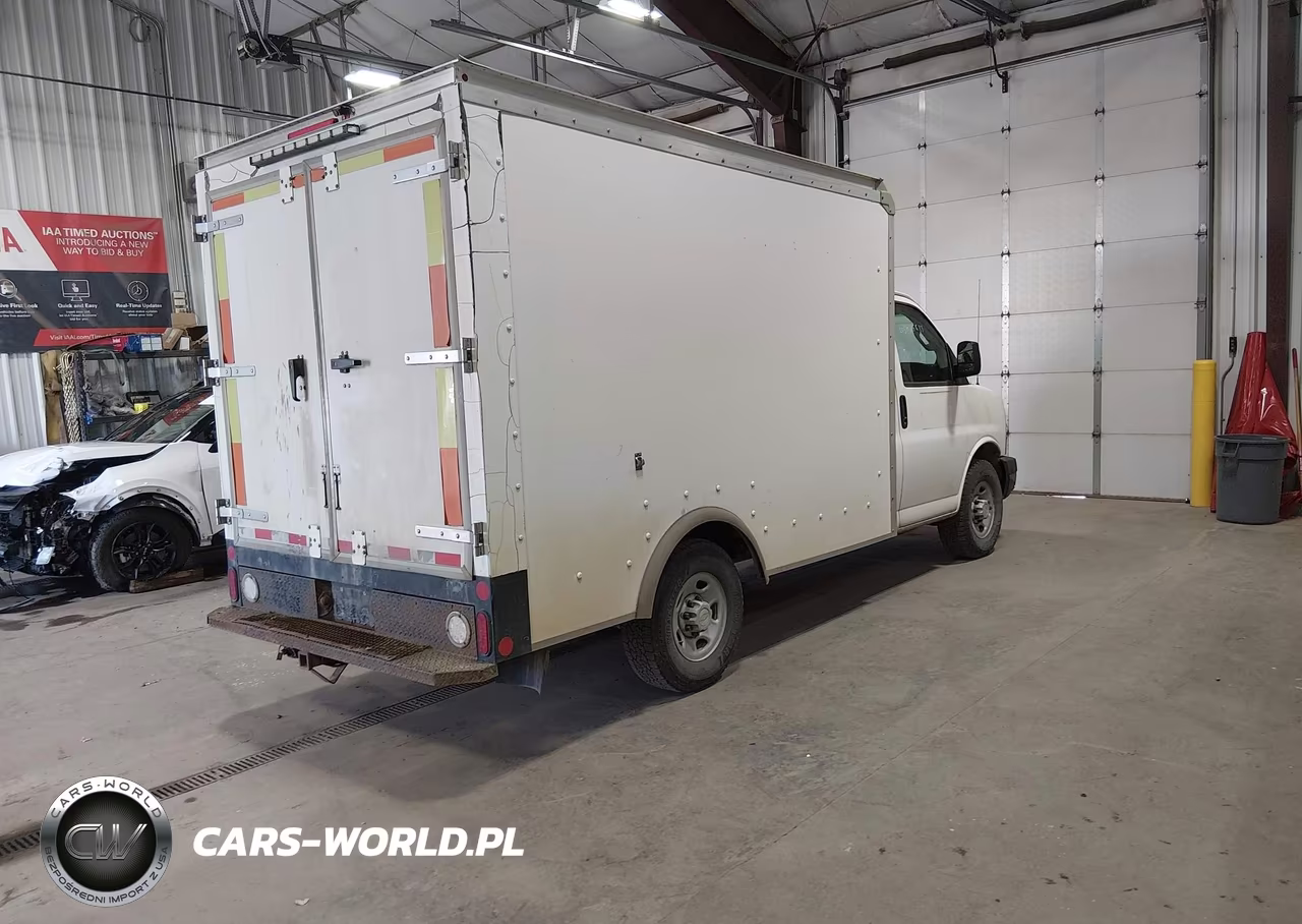 2016 Chevrolet Express Cutaway 3500 VIN:1GB0GRFF9G1277914 - 4