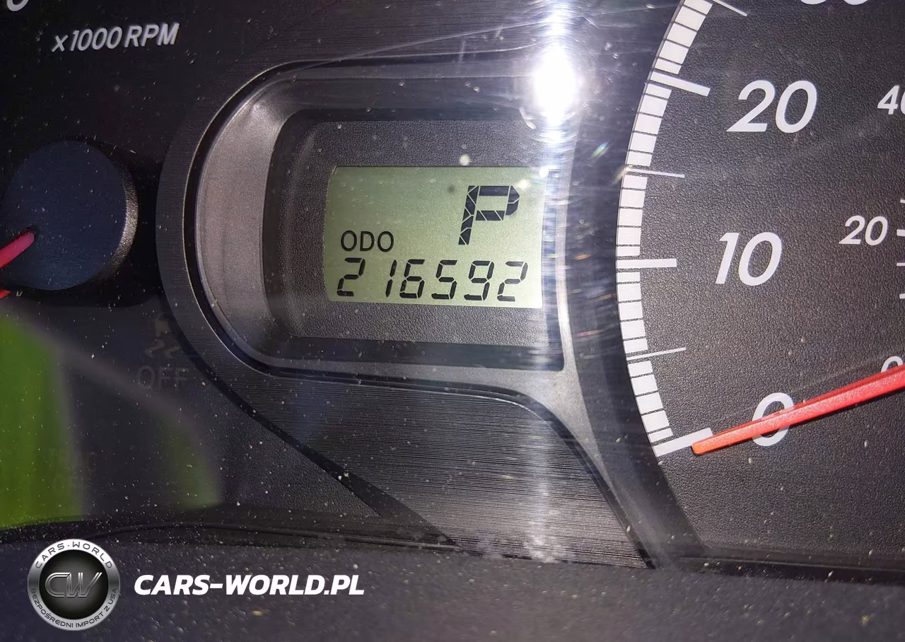 2012 Toyota Sienna Le V6 8 Passenger VIN:5TDKK3DC4CS251663 - 16
