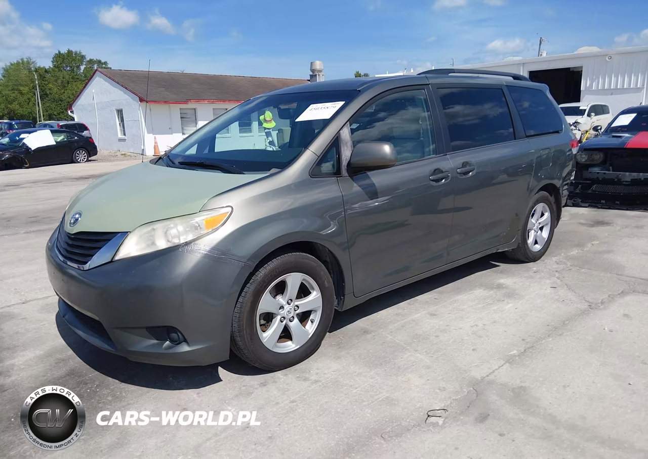 2012 Toyota Sienna Le V6 8 Passenger VIN:5TDKK3DC4CS251663 - 2
