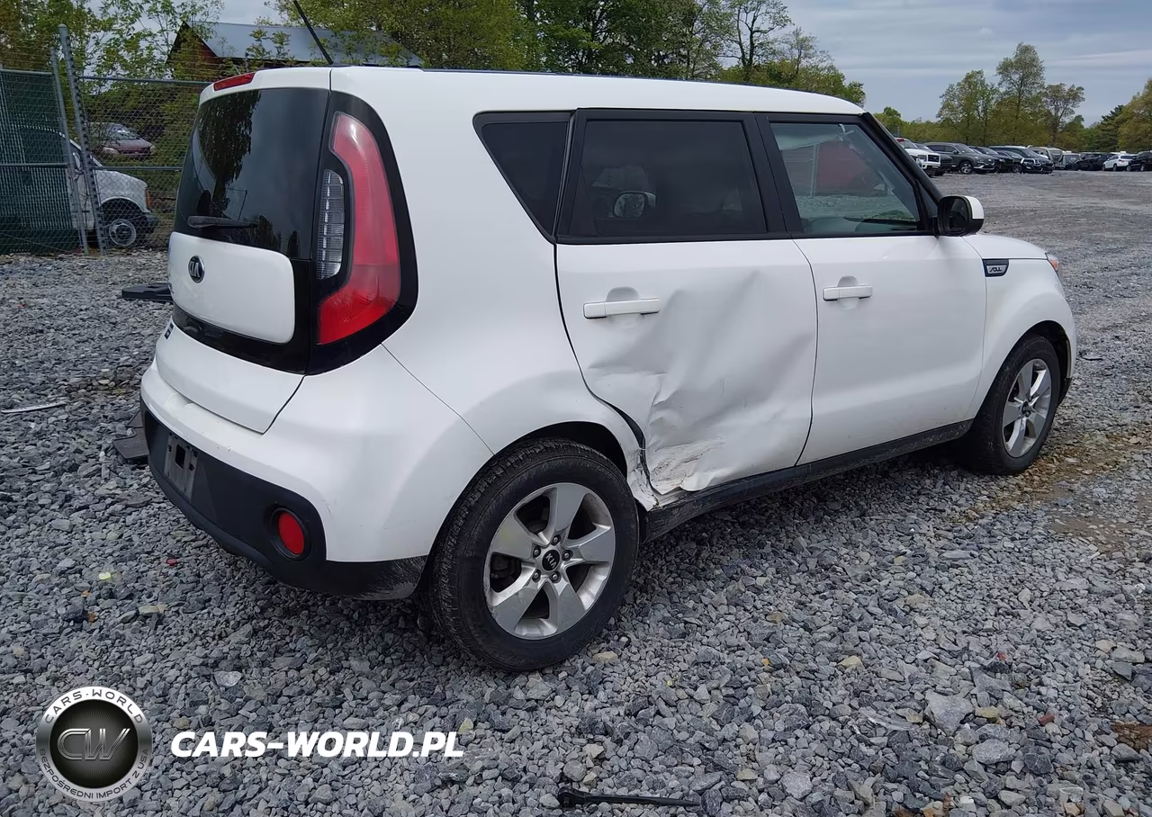 2017 Kia Soul VIN:KNDJN2A28H7413448 - 4