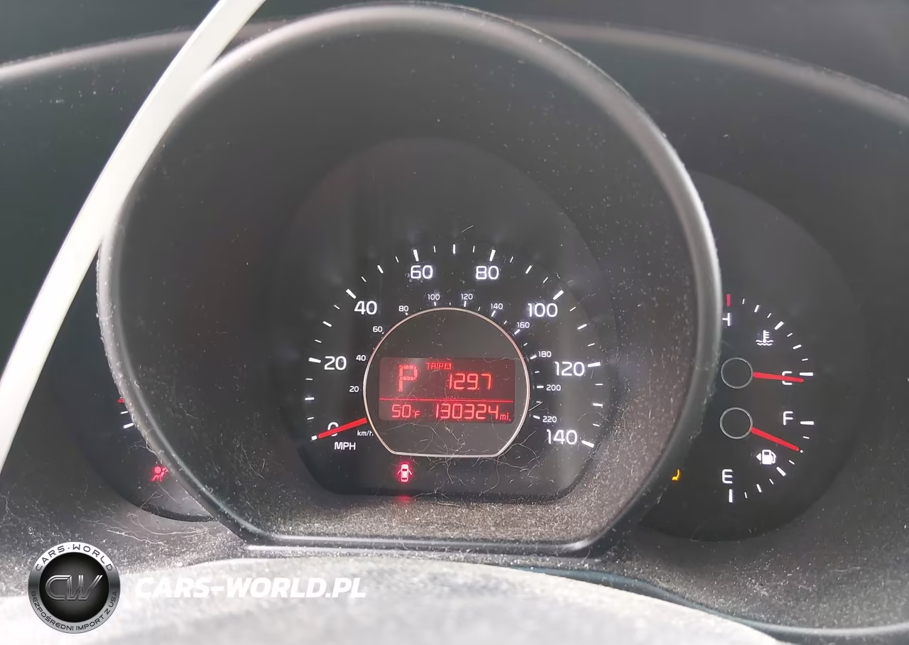 2017 Kia Soul VIN:KNDJN2A28H7413448 - 7