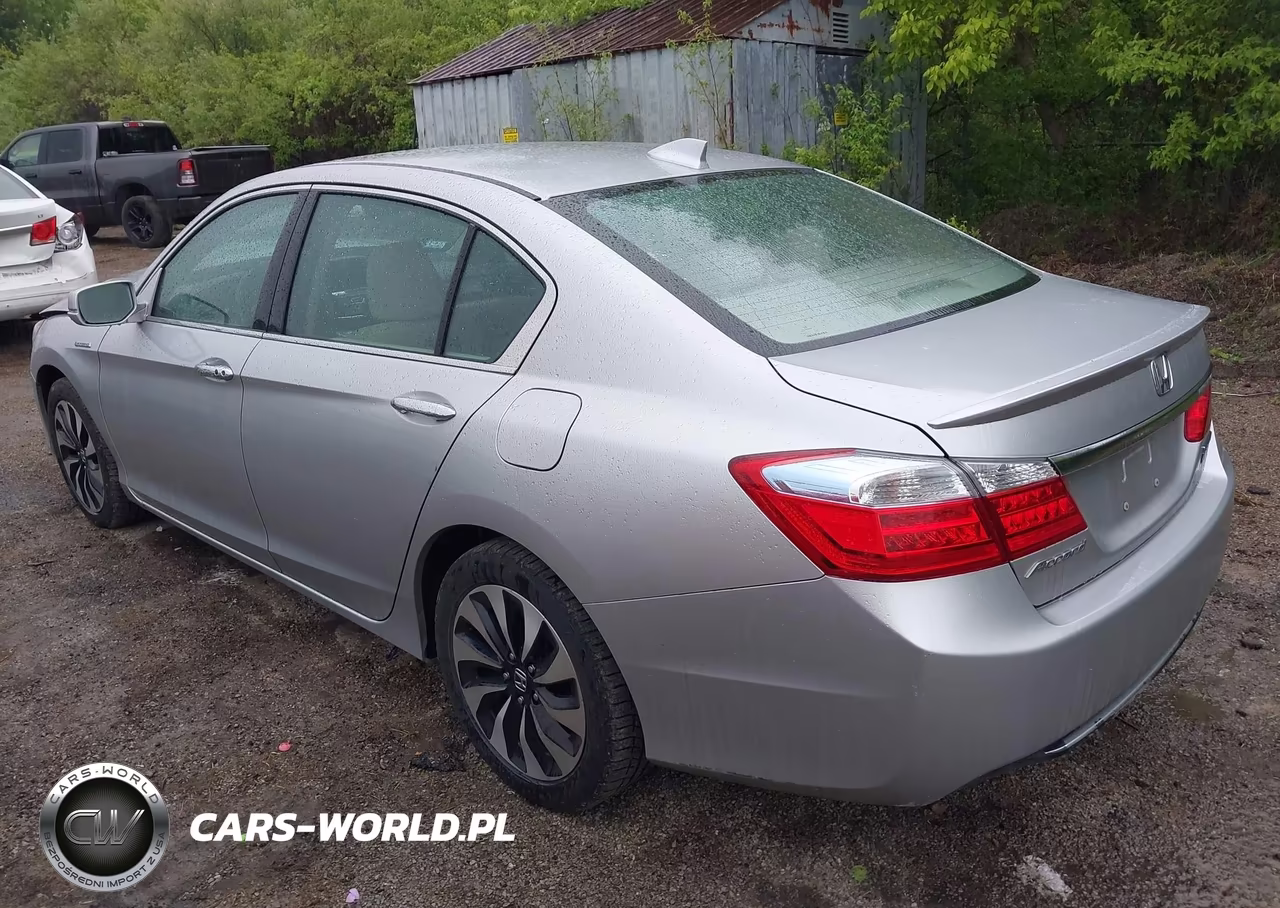 2015 Honda Accord Hybrid VIN:1HGCR6F3XFA000373 - 14