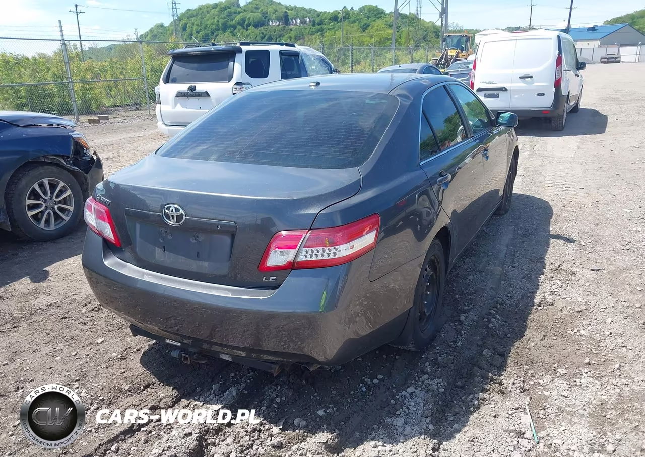 2010 Toyota Camry Le VIN:4T1BF3EK5AU519375 - 4