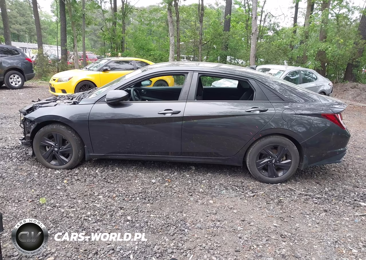 2022 Hyundai Elantra Sel VIN:5NPLM4AG1NH055989 - 15