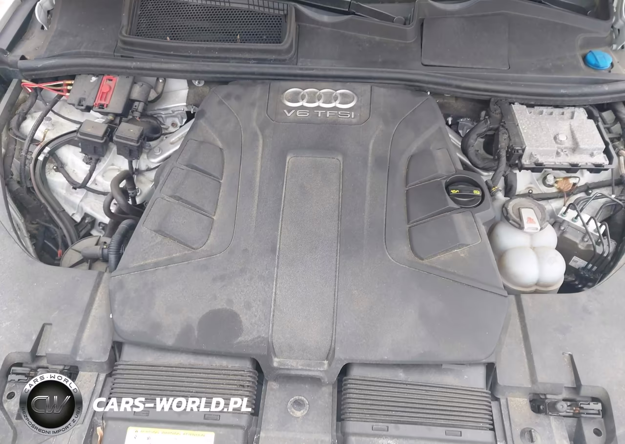 2018 Audi Q7 3.0T Premium VIN:WA1LAAF71JD029063 - 10