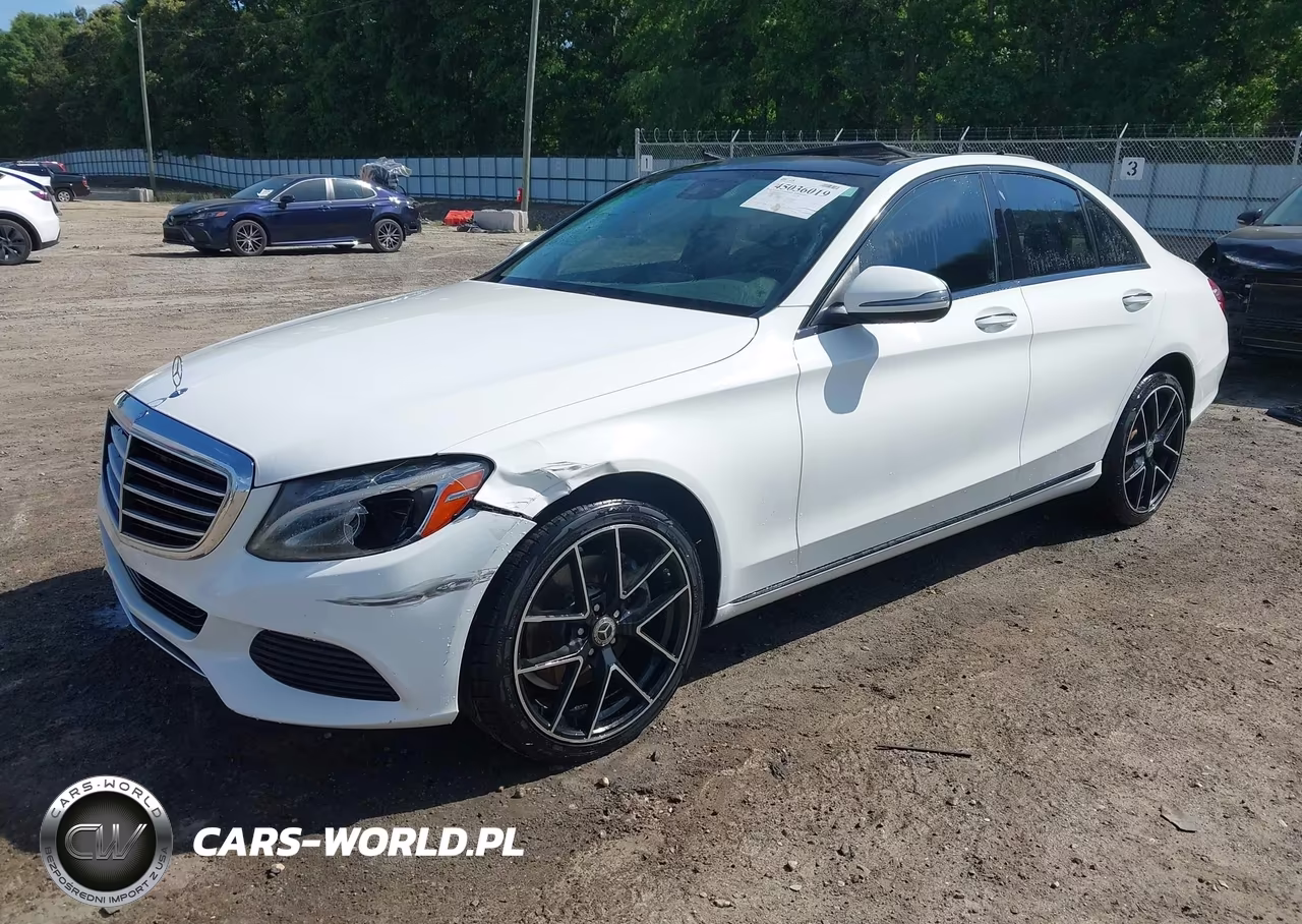 2017 Mercedes-Benz C 300 Luxury 4Matic VIN:55SWF4KB3HU208111 - 2