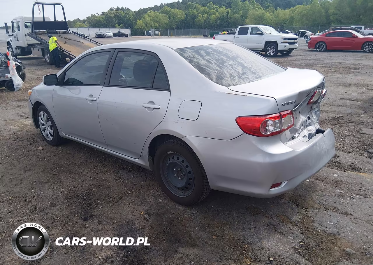 2012 Toyota Corolla Le VIN:5YFBU4EE4CP052167 - 3