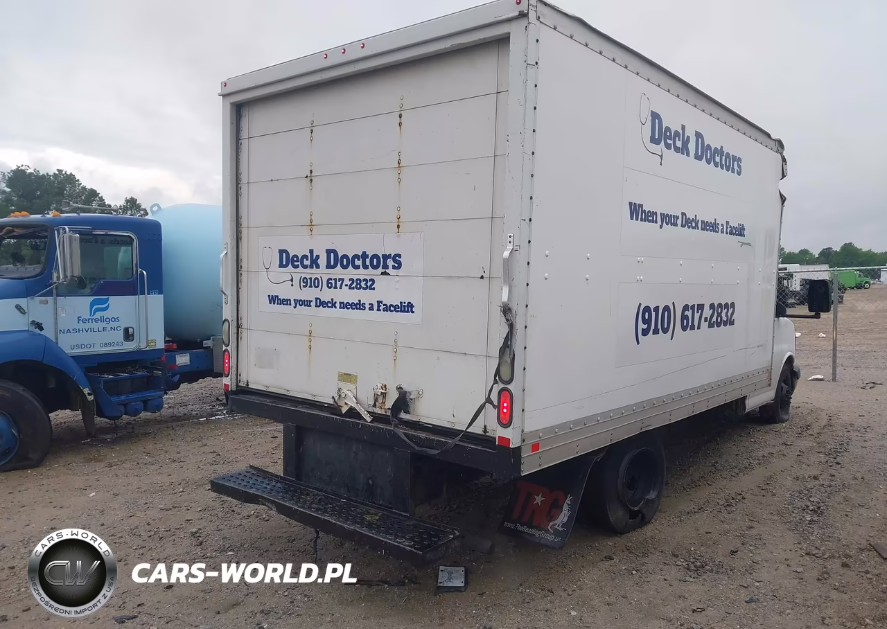 2012 GMC Savana Cutaway Work Van VIN:1GD373CG3C1168499 - 4