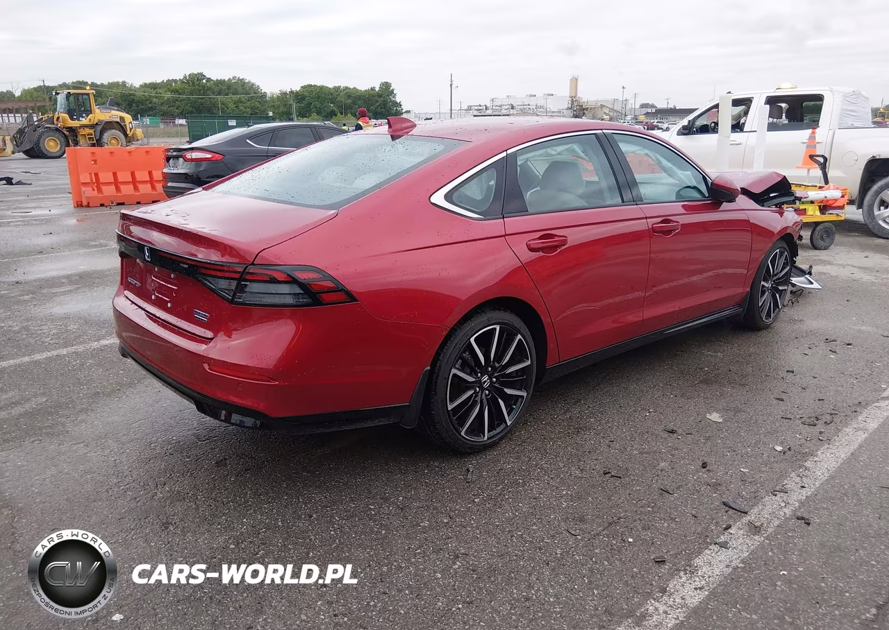 2024 Honda Accord Hybrid Touring VIN:1HGCY2F83RA080644 - 4