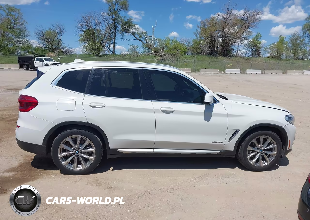 2018 BMW X3 xDrive30I VIN:5UXTR9C5XJLC76928 - 13
