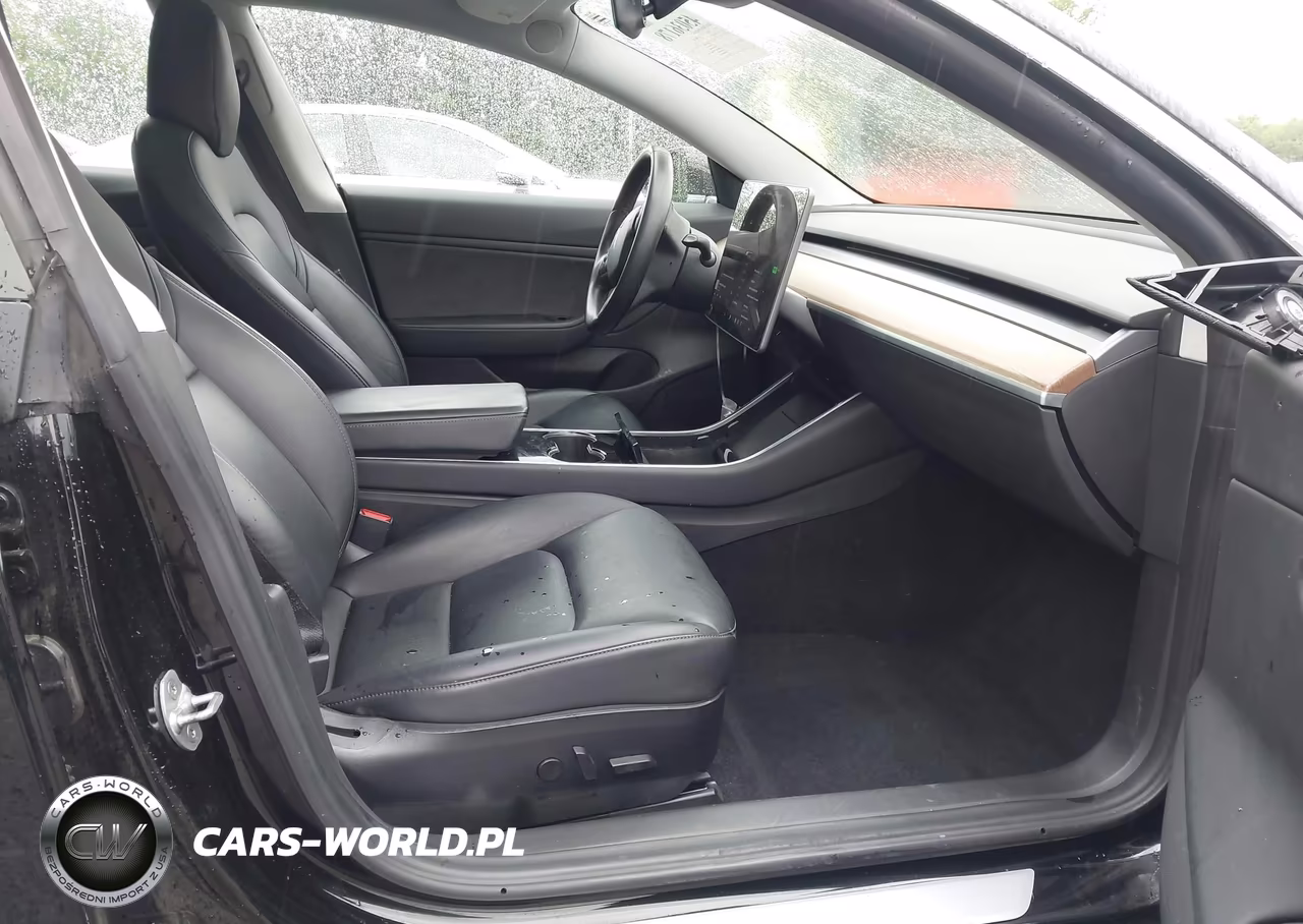 2019 Tesla Model 3 VIN:5YJ3E1EA4KF305138 - 5