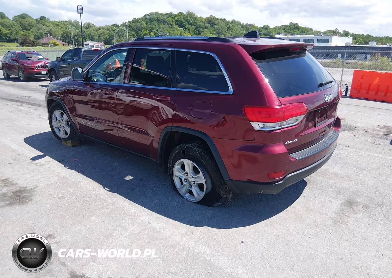 2016 Jeep Grand Cherokee Laredo VIN:1C4RJFAG5GC332513 - 3