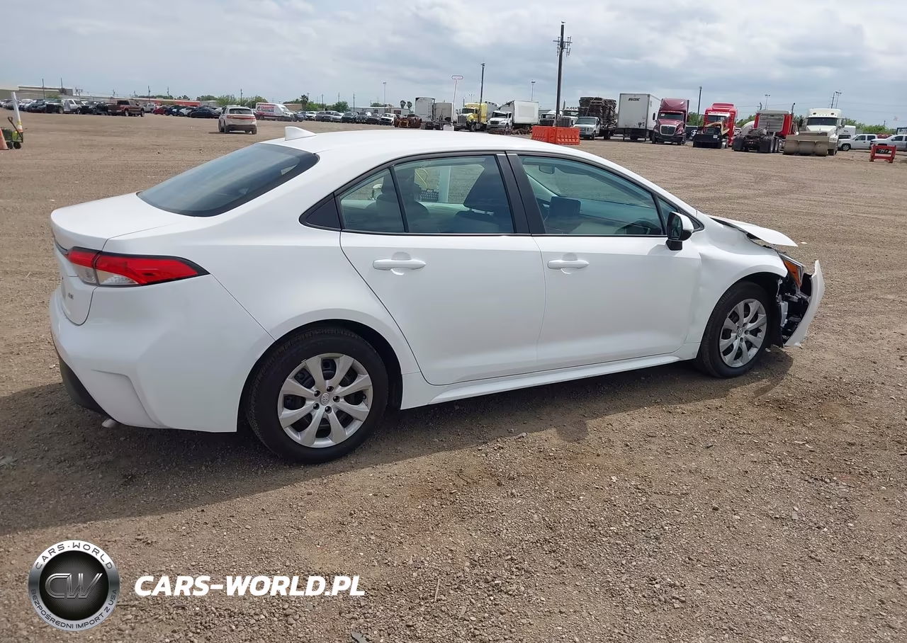 2026 Toyota Corolla Le VIN:5YFB4MDE6TP397038 - 4