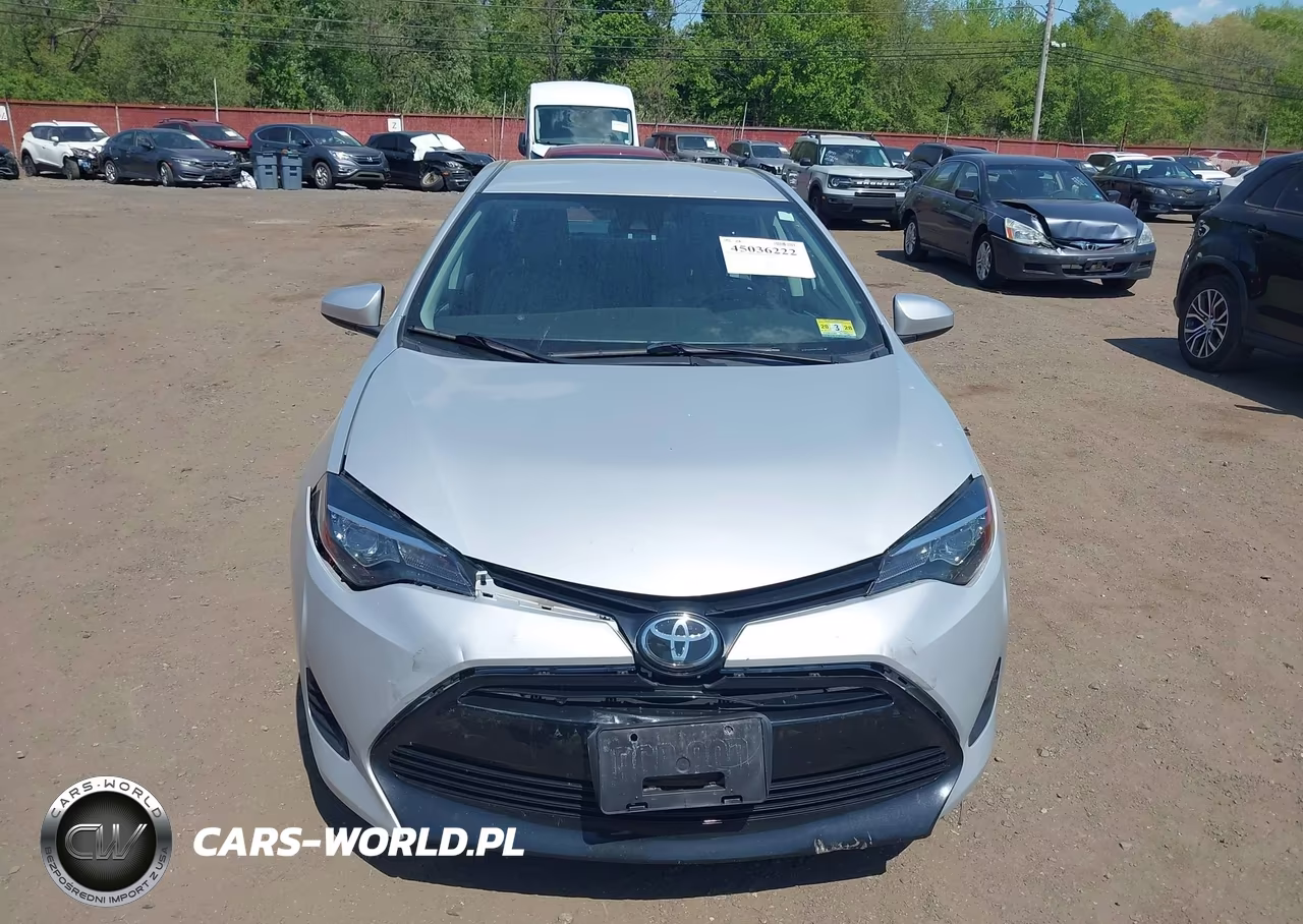 2019 Toyota Corolla Le VIN:2T1BURHEXKC214021 - 12