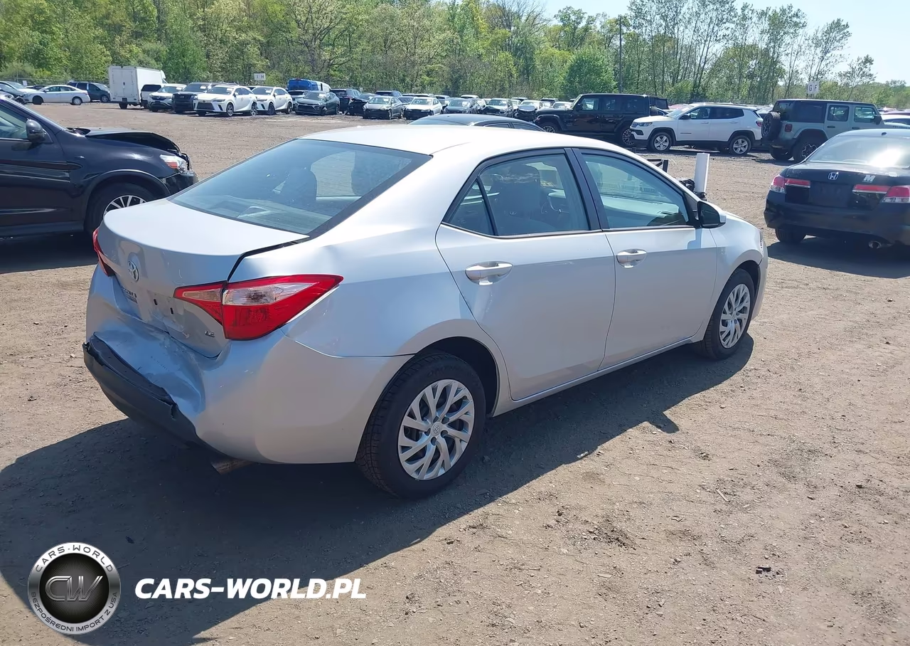 2019 Toyota Corolla Le VIN:2T1BURHEXKC214021 - 4