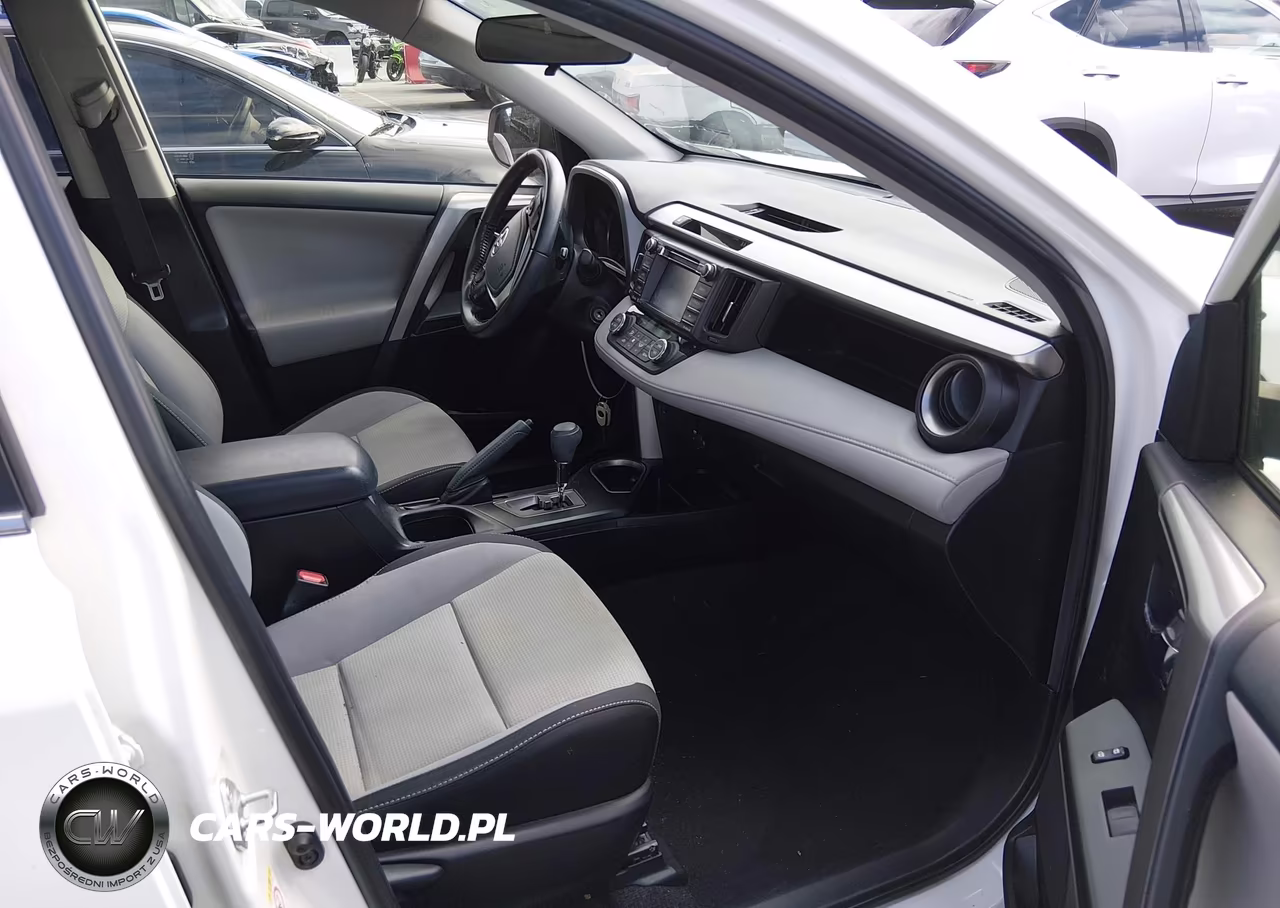 2017 Toyota Rav4 Xle VIN:JTMWFREV4HJ707917 - 5