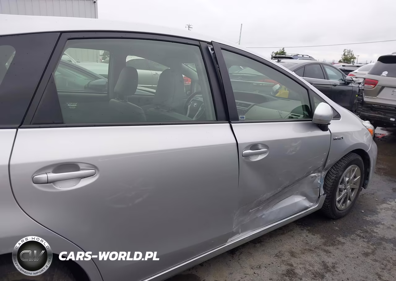 2015 Toyota Prius V Four VIN:JTDZN3EU1FJ016507 - 13