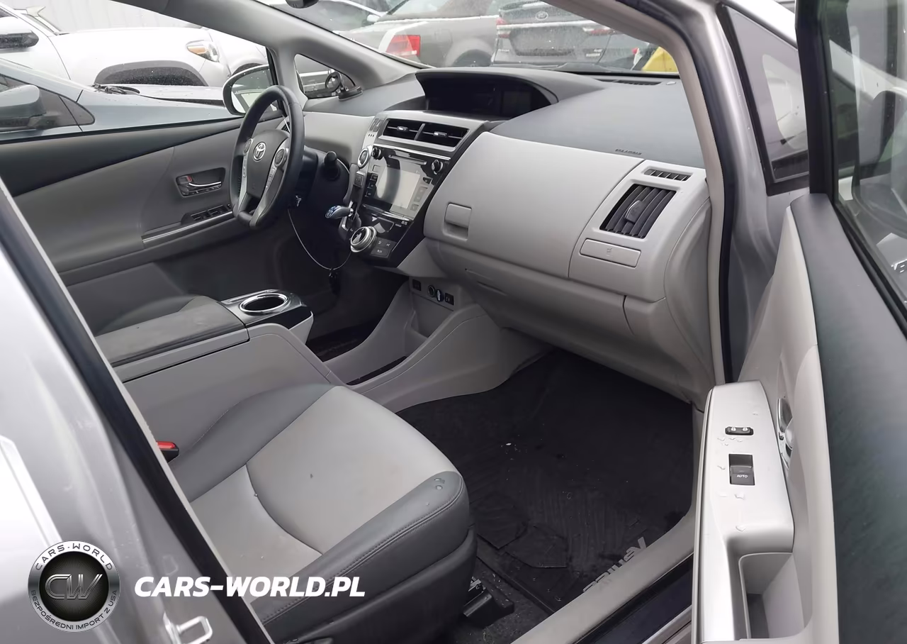 2015 Toyota Prius V Four VIN:JTDZN3EU1FJ016507 - 5