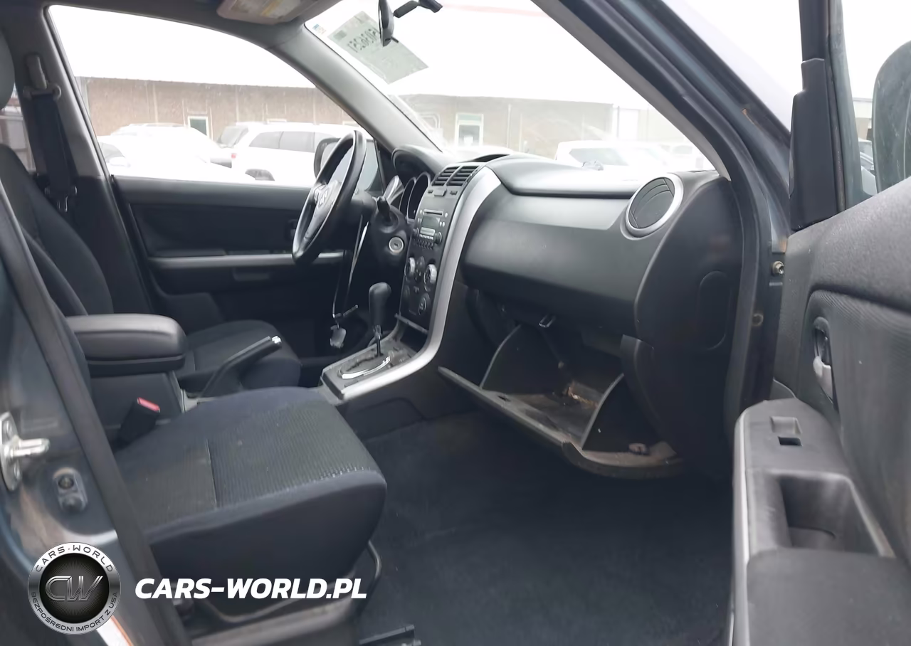 2006 Suzuki Grand Vitara Premium VIN:JS3TE943564104199 - 5