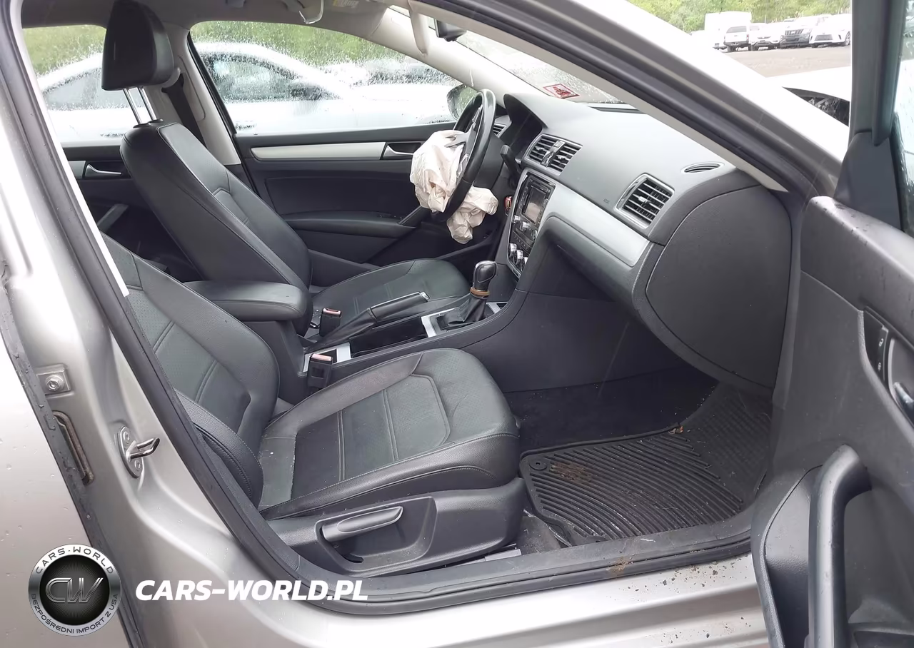 2012 Volkswagen Passat 2.5L Se VIN:1VWBP7A32CC044717 - 5