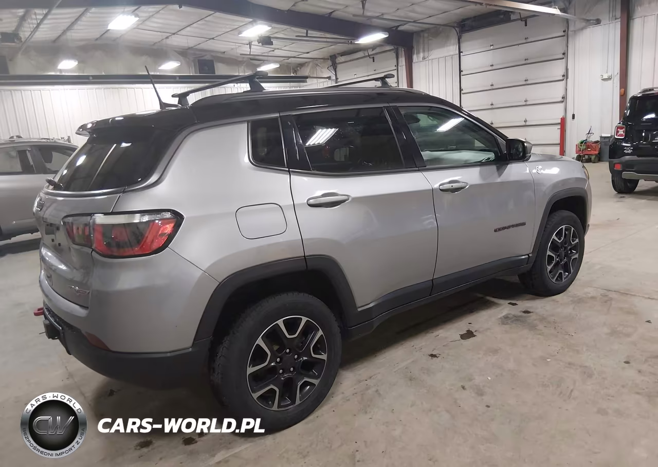 2019 Jeep Compass Trailhawk 4X4 VIN:3C4NJDDB3KT665115 - 4