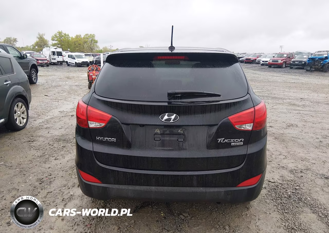 2011 Hyundai Tucson Limited VIN:KM8JU3AC3BU131871 - 16