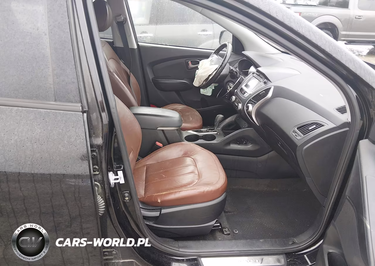 2011 Hyundai Tucson Limited VIN:KM8JU3AC3BU131871 - 5