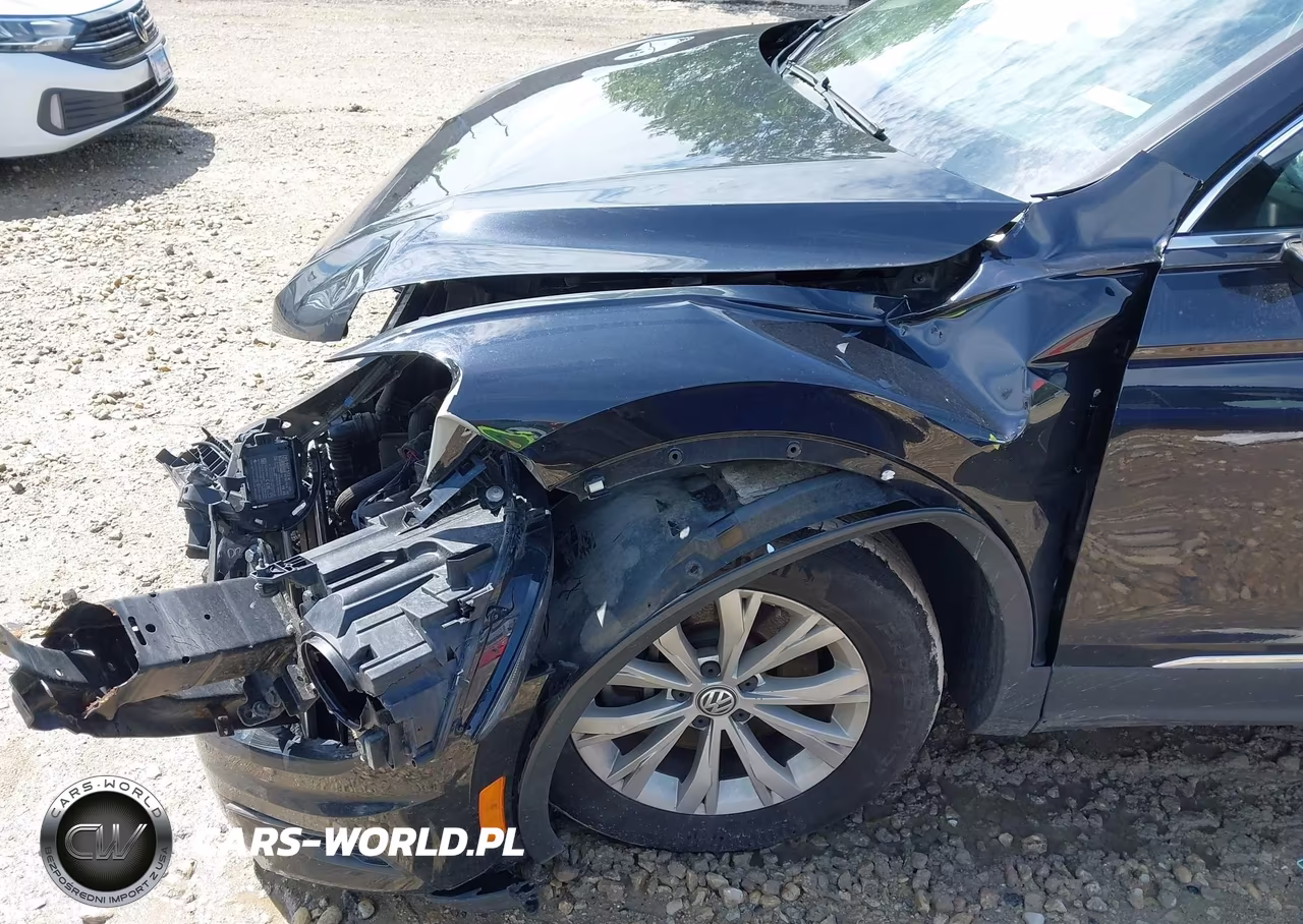 2018 Volkswagen Tiguan 2.0T Se-2.0T Sel VIN:3VV2B7AX9JM074704 - 19