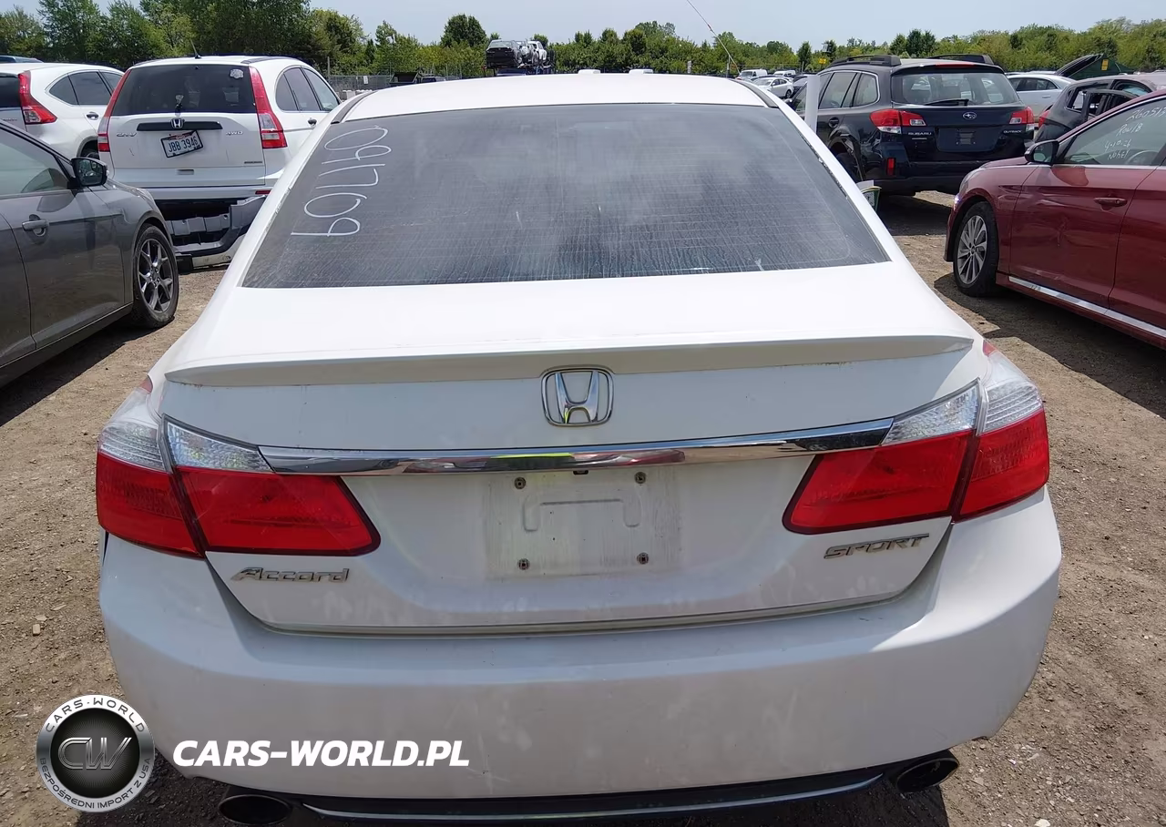 2015 Honda Accord Sport VIN:1HGCR2F57FA091709 - 16
